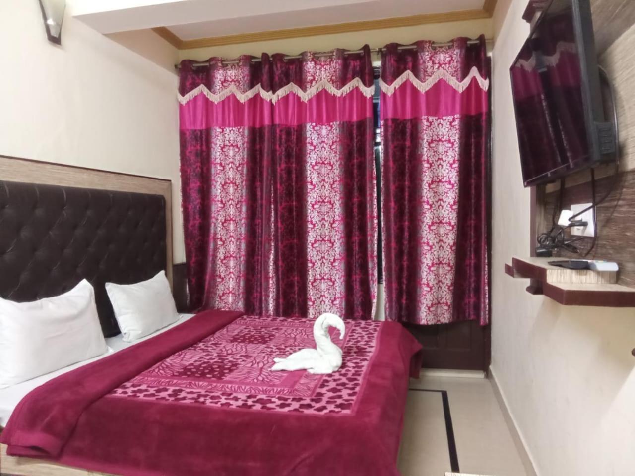 Krishna Holiday Guest House Block II Dharamshala Exterior foto